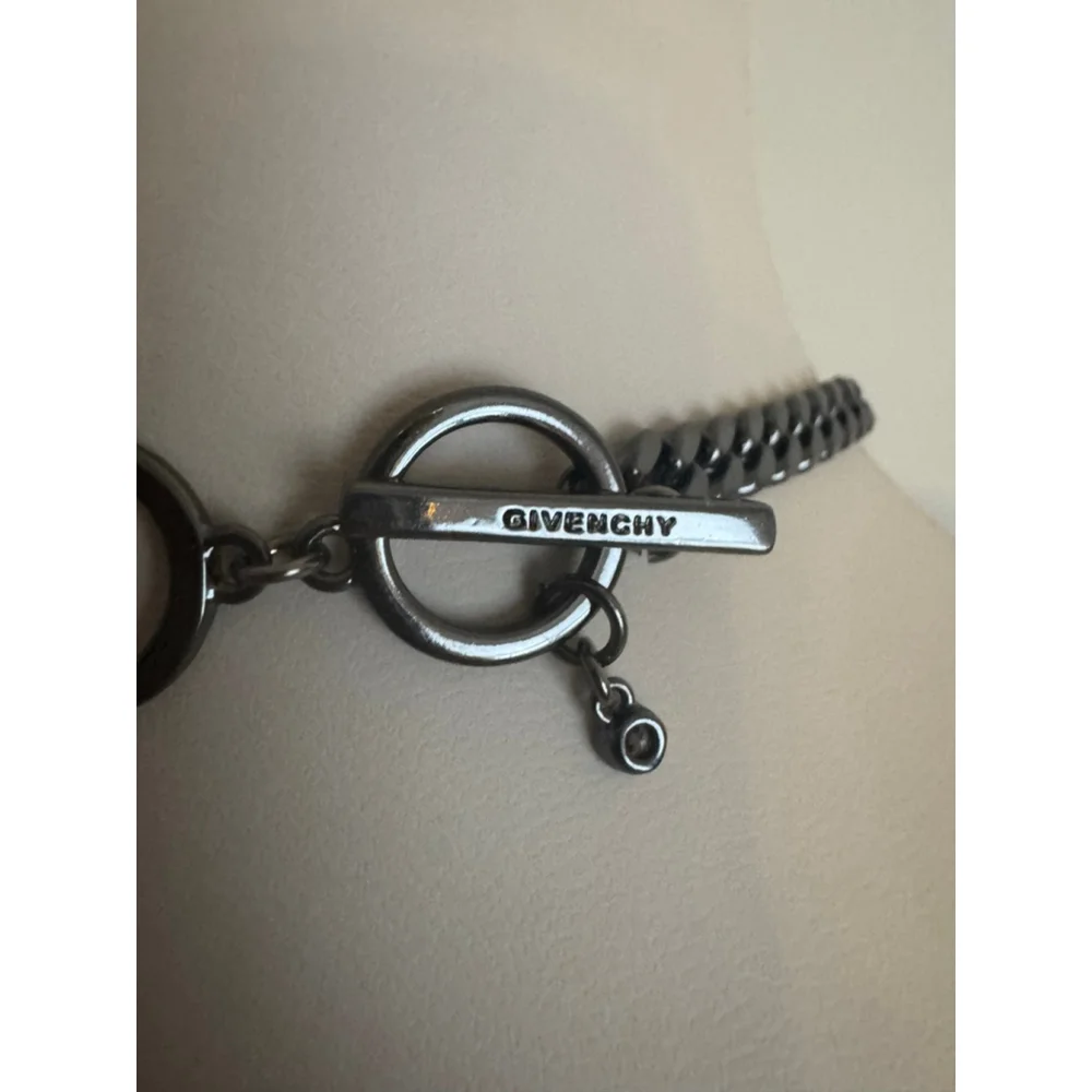 Women's Givenchy White Pearl Gray Chain Necklace One Size - Picture 4 of 4
